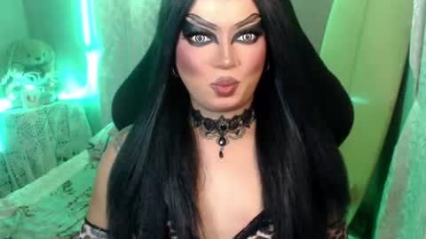 QUEEN CESS online show from 06/21/26, 07:16