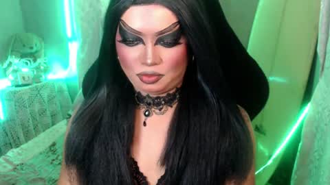QUEEN CESS online show from 06/22/26, 06:05