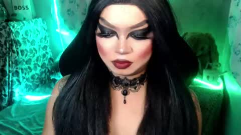 QUEEN CESS online show from 07/18/26, 06:01