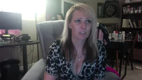 Snapshot of cj_wunderlust chatting on 09/25/25, 07:23 cj_wunderlust online show from 09/25/25, 07:23