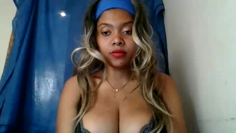 ckamilla45 online show from 09/17/25, 05:42