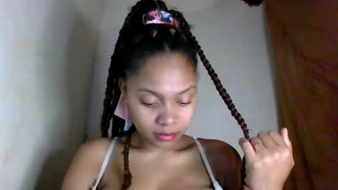 ckamilla45 online show from 12/17/25, 04:18