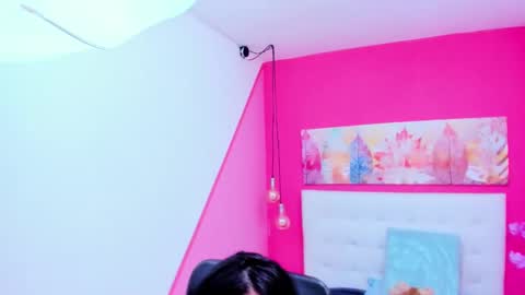 claire aristizabal online show from 12/26/24, 12:38