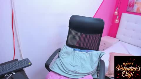 claire aristizabal online show from 02/15/25, 11:17