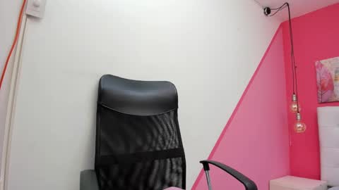 claire aristizabal online show from 02/26/25, 03:53