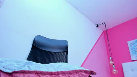 claire aristizabal online show from 03/09/25, 07:01