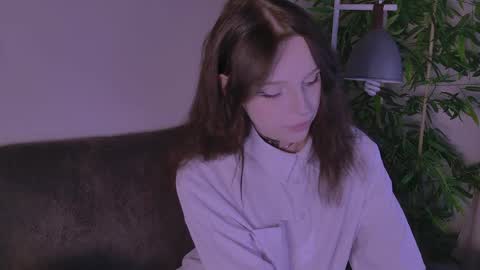 Snapshot of claire_bennett chatting on 05/17/26, 11:01 Claire Bennett online show from 05/17/26, 11:01