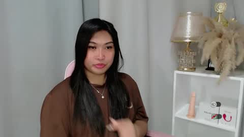 Snapshot of claire_wntr chatting on 05/15/26, 05:03 CLAIRE online show from 05/15/26, 05:03