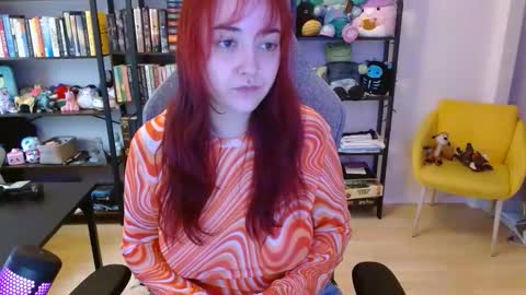 Snapshot of clairebarez chatting on 04/21/26, 11:18 Claire online show from 04/21/26, 11:18