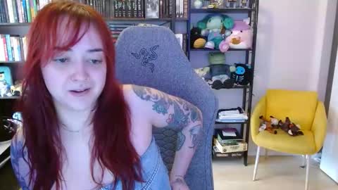 Snapshot of clairebarez chatting on 04/23/26, 12:45 Claire online show from 04/23/26, 12:45