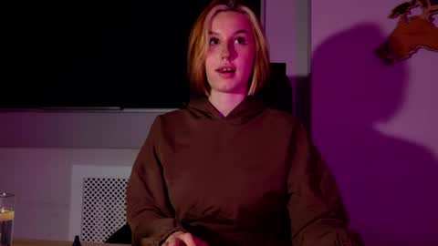 Claire online show from 06/29/26, 02:39
