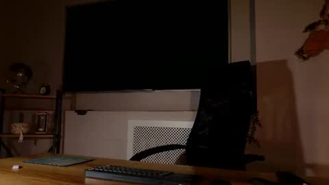 Claire online show from 07/05/26, 02:57