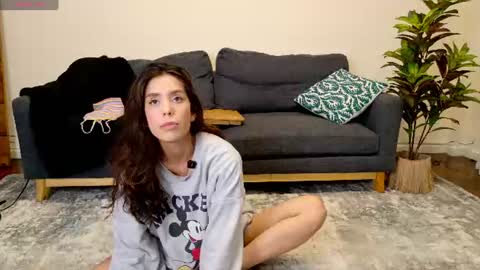 clairevarhol online show from 06/15/26, 12:02