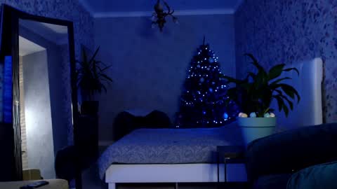Clara online show from 12/26/24, 07:16