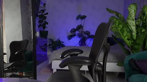 Snapshot of clara_bendover chatting on 12/02/25, 07:09 Clara online show from 12/02/25, 07:09