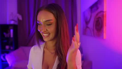 Snapshot of clara_smile chatting on 09/18/25, 06:43 Clara smile online show from 09/18/25, 06:43