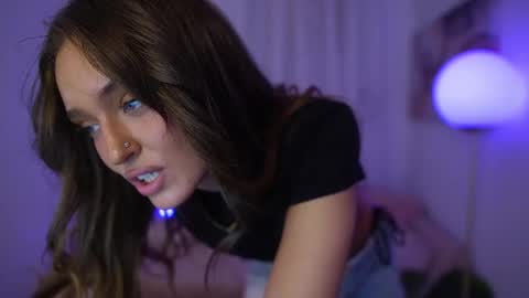 Snapshot of clara_smile chatting on 11/30/25, 08:13 Clara smile online show from 11/30/25, 08:13