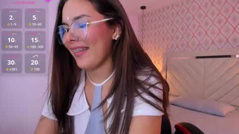 Snapshot of clara_ward chatting on 06/11/26, 02:53 C L A R A online show from 06/11/26, 02:53