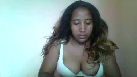 Clarah0123 online show from 03/04/25, 07:08