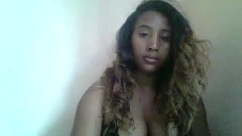 Clarah0123 online show from 03/10/25, 08:48
