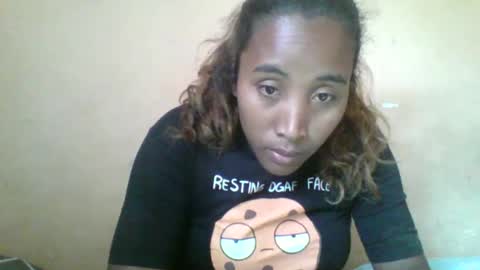 Clarah0123 online show from 09/24/25, 07:55