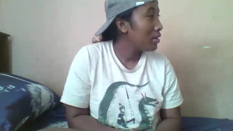 Clarah0123 online show from 10/03/25, 07:27