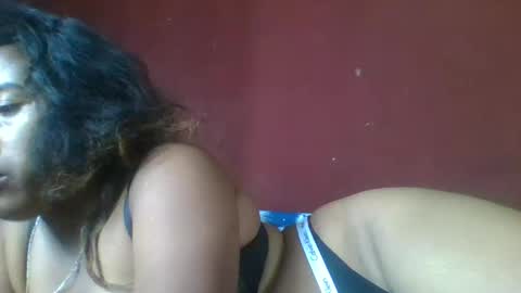 Clarah0123 online show from 04/25/26, 08:39