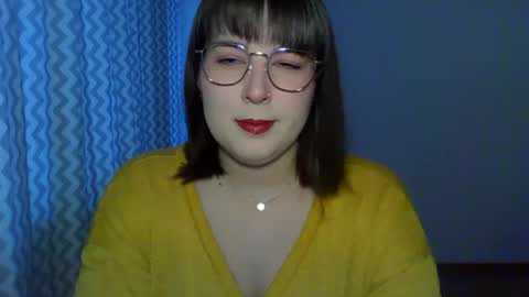 Snapshot of claralovely chatting on 04/11/26, 04:33 Clara online show from 04/11/26, 04:33