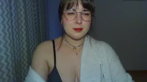 Snapshot of claralovely chatting on 05/11/26, 05:43 Clara online show from 05/11/26, 05:43
