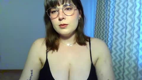 Clara online show from 06/26/26, 06:23