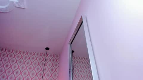 Snapshot of clarise_hall chatting on 12/24/24, 11:00 C L A R I S E online show from 12/24/24, 11:00