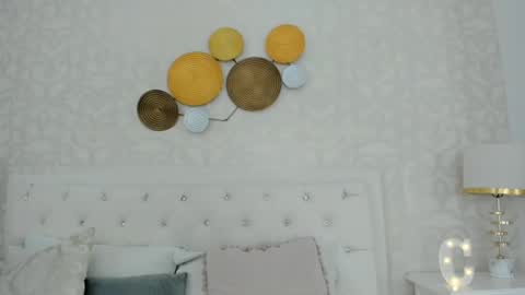 Snapshot of clarisse28 chatting on 12/18/24, 10:46 Mistress Clarisse online show from 12/18/24, 10:46