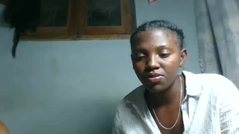 clarisse98 online show from 10/30/25, 07:14