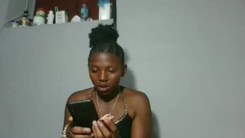 clarisse98 online show from 11/18/25, 06:45