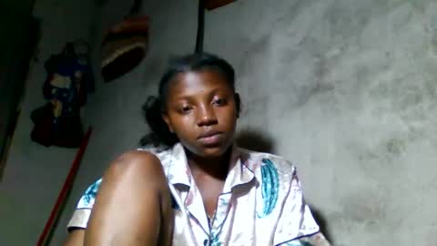clarisse98 online show from 05/25/26, 12:05