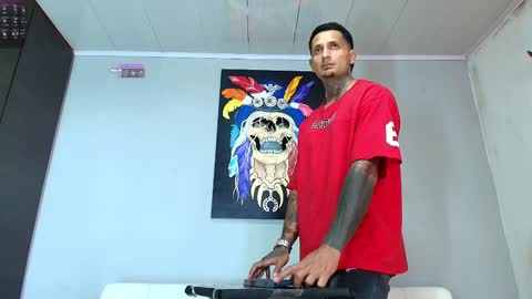 Juanpaindependent model online show from 03/01/25, 04:00