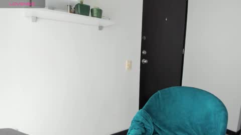 Snapshot of clark_bostom chatting on 10/16/25, 03:57 clark online show from 10/16/25, 03:57