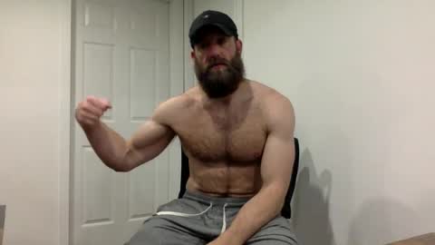 Snapshot of clarkecock chatting on 11/24/25, 01:22 Clarke Cock online show from 11/24/25, 01:22