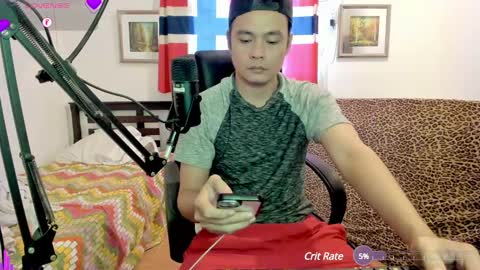 Snapshot of clarkyplaze chatting on 01/05/25, 12:42 Clark online show from 01/05/25, 12:42