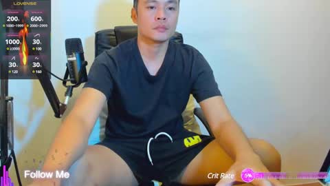 Snapshot of clarkyplaze chatting on 02/22/25, 12:29 Clark online show from 02/22/25, 12:29