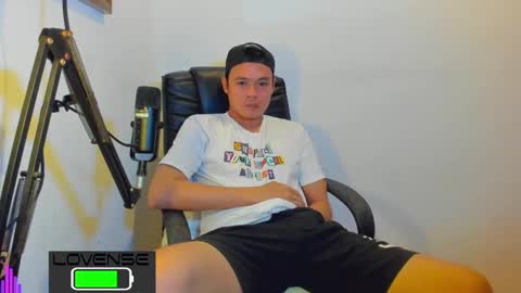 Snapshot of clarkyplaze chatting on 03/01/25, 12:56 Clark online show from 03/01/25, 12:56