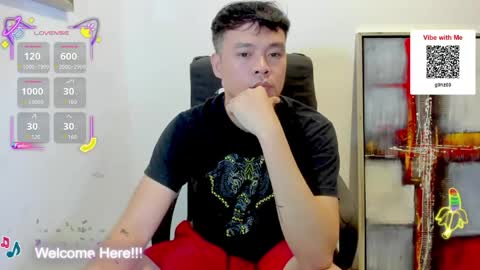 Snapshot of clarkyplaze chatting on 05/16/26, 12:29 Clark online show from 05/16/26, 12:29