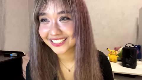 Lara online show from 11/04/25, 06:18