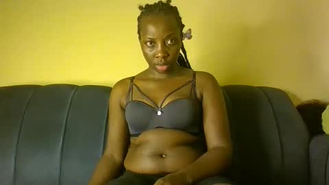 Snapshot of classic_carmen chatting on 11/16/25, 08:25 carmen online show from 11/16/25, 08:25