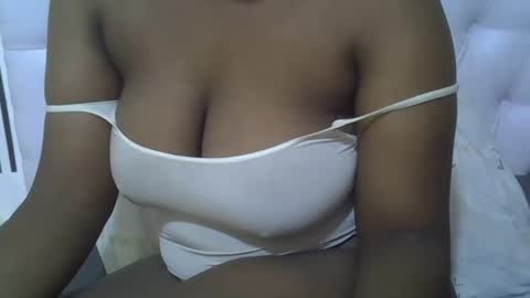 Snapshot of classy_zoey chatting on 10/07/25, 09:06 classy_zoey online show from 10/07/25, 09:06