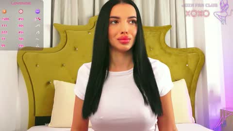 Snapshot of classybarby__ chatting on 10/08/25, 05:21 Velma online show from 10/08/25, 05:21