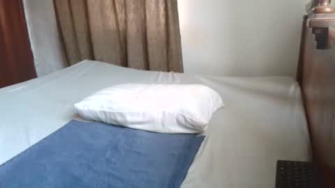 Snapshot of classyhornybabe chatting on 10/27/25, 08:51 Angel online show from 10/27/25, 08:51