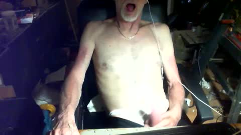 Snapshot of claudeguill chatting on 05/24/26, 12:54 claudeguill online show from 05/24/26, 12:54