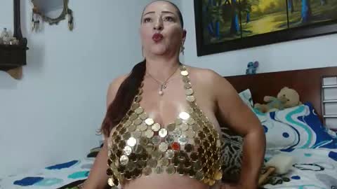 Snapshot of claudiaa_broke chatting on 06/10/26, 03:07 claudiaa_broke online show from 06/10/26, 03:07