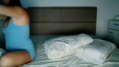 claudiacoxxx online show from 12/17/25, 06:14